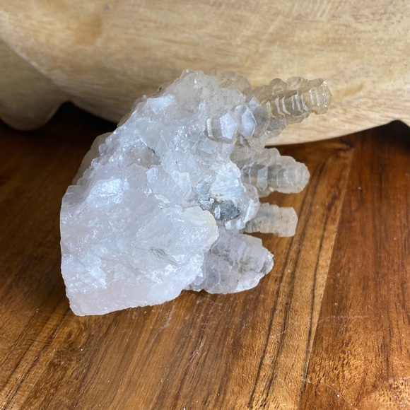 UV Reactive calcite specimen - Picture 7 of 8